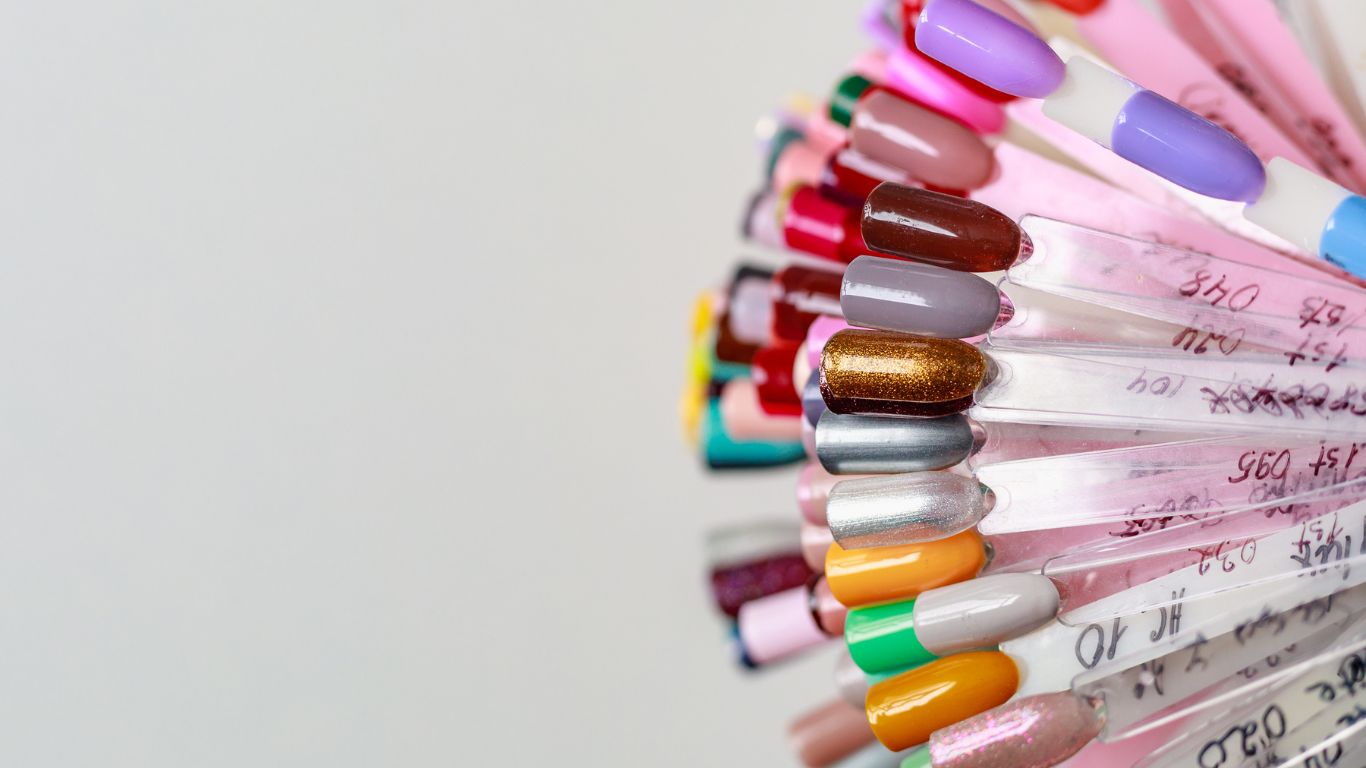 gel nail stripes